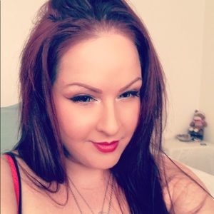 Meet your Posher, Delaine